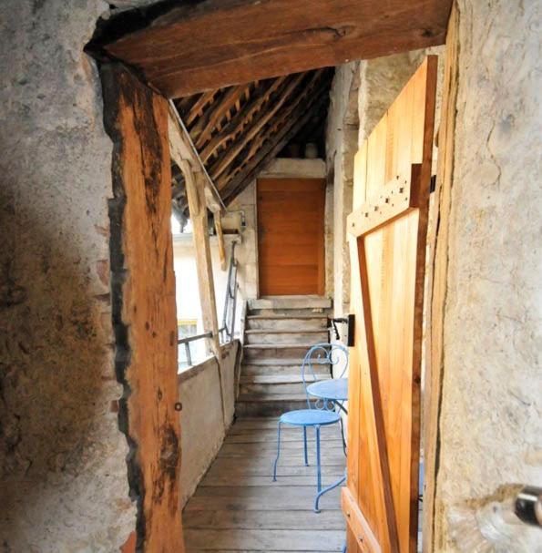 Apartament Le Passage La Charité-sur-Loire Zewnętrze zdjęcie