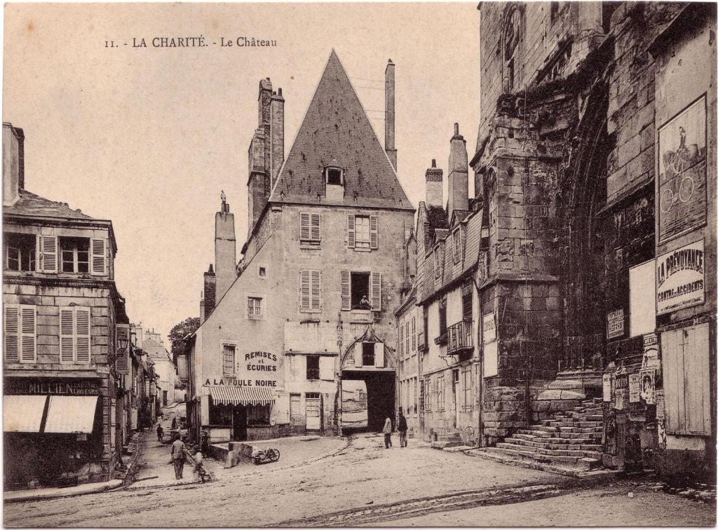 Apartament Le Passage La Charité-sur-Loire Zewnętrze zdjęcie
