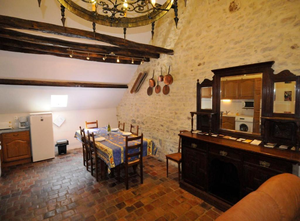 Apartament Le Passage La Charité-sur-Loire Pokój zdjęcie