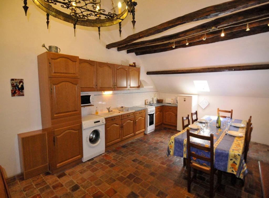 Apartament Le Passage La Charité-sur-Loire Pokój zdjęcie
